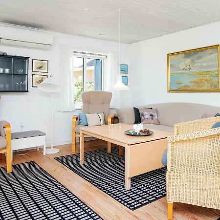 Ferienhaus 5 Person Holiday In R M